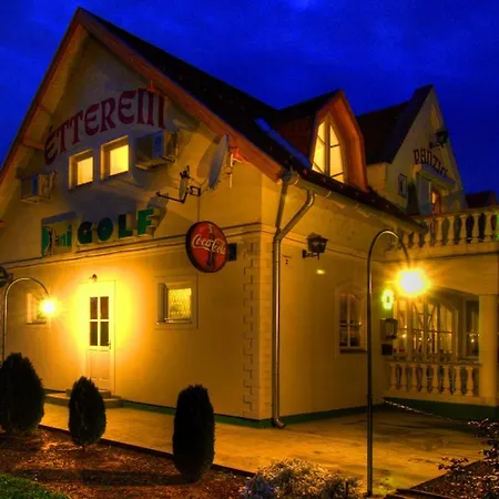 Golf Etterem Es Panzio Гостевой дом Капошвар